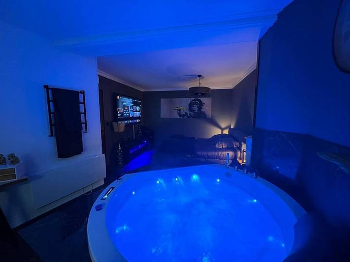 Chambre d’hôte pour 2 personnes, avec jacuzzi à Fruges