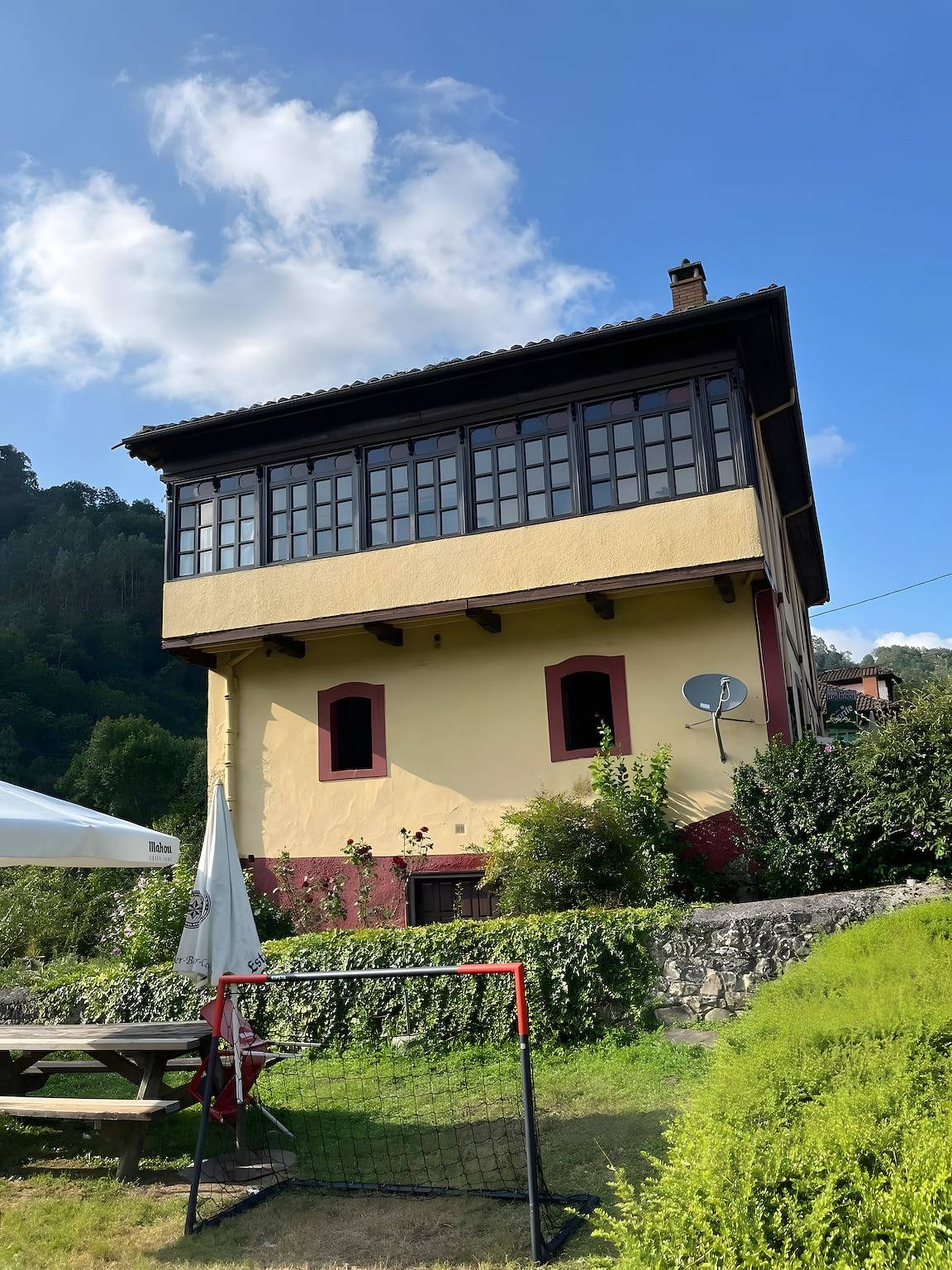 Landhaus 'Blanca' in Vegarrionda, Piloña, Asturien in Piloña, Cordillera Cantábrica