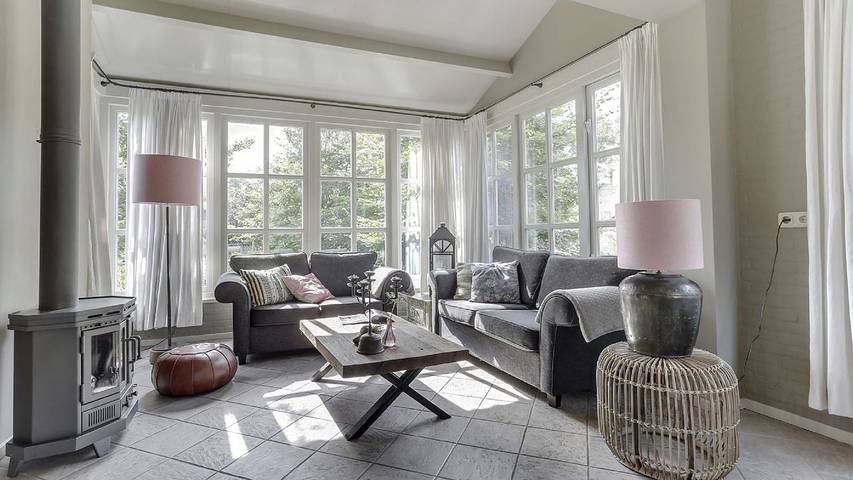 Villa voor 7 personen, met zwembad en tuin in Noord-Brabant