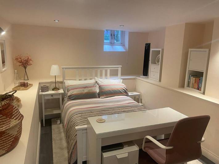 Bed and breakfast for 2 people, with Garden in Leeds