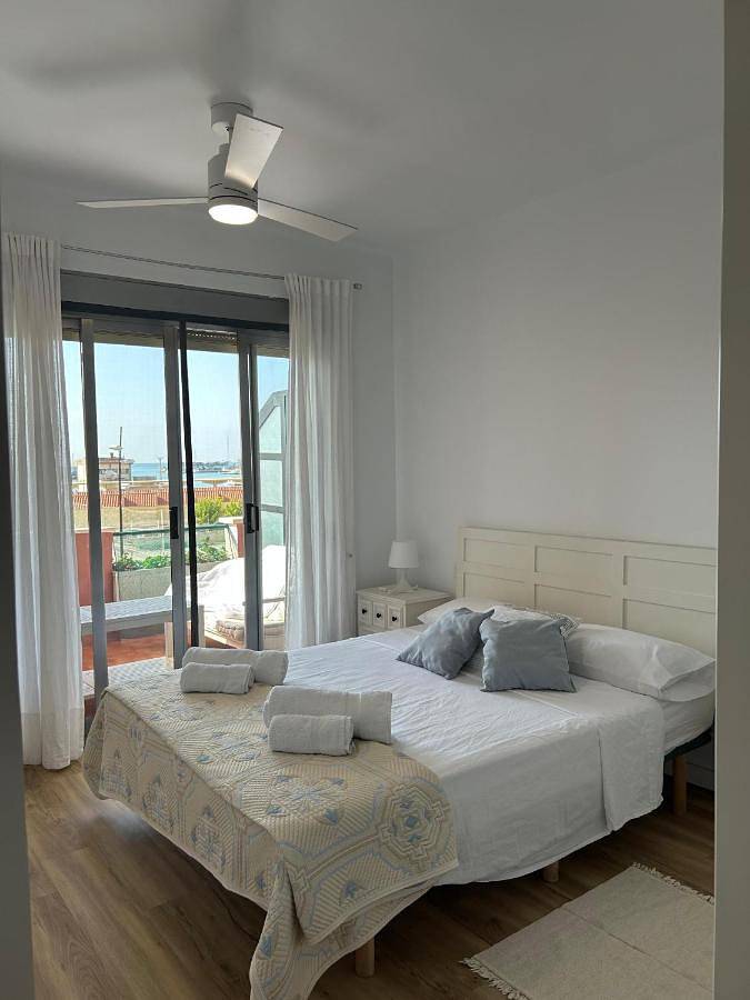 Apartamento para 6 personas, con Balcón además de Terraza y Vistas en Burriana