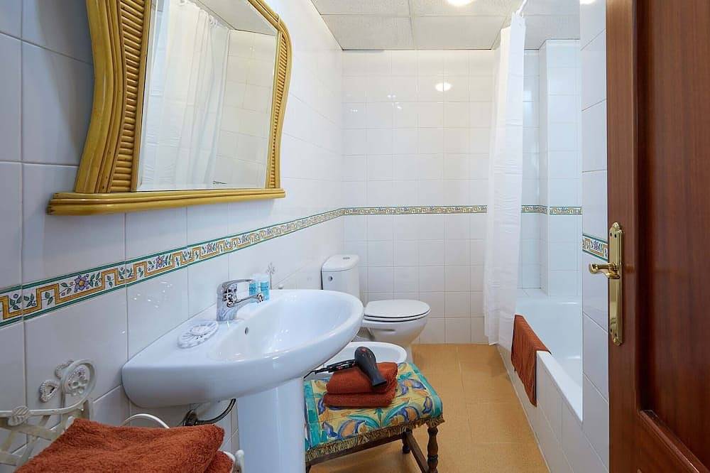 Apartamento entero, El Rico Rincón de Sanlúcar la Mayor (22km de Sevilla Centro) in Sanlúcar la Mayor, Provincia de Sevilla