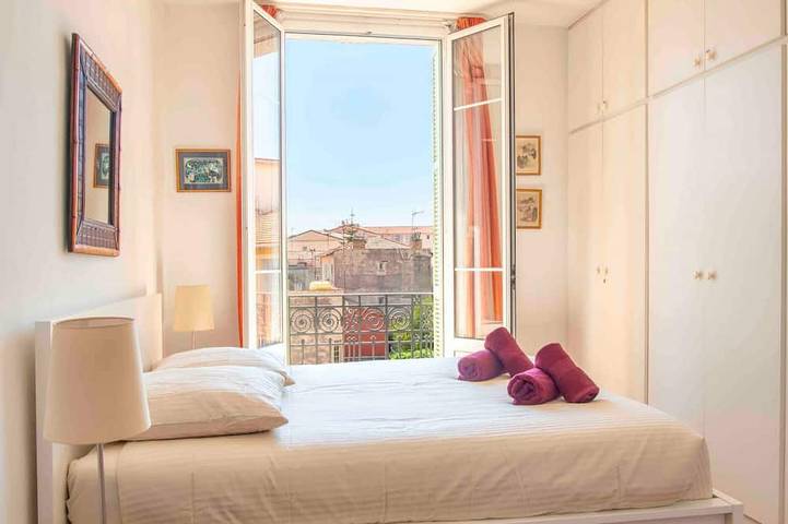 Gîte pour 4 personnes, avec balcon dans Office De Tourisme De Beaulieu Sur Mer - 4