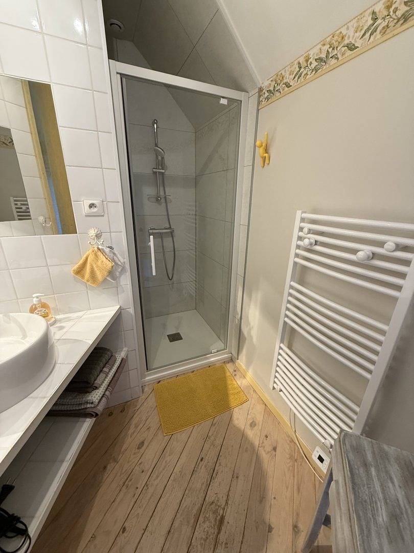 A la Chaumière - Chambre Jaune in Verton, Région de Montreuil