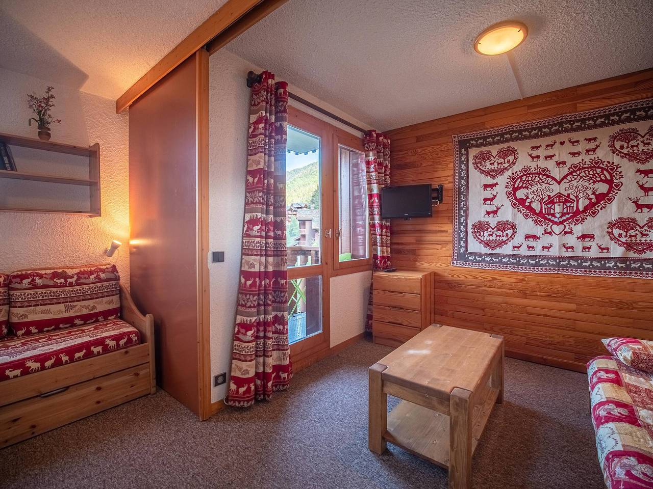 Studio entier, Studio cosy à 80m des remontées et 100m des commerces à Valmorel in Valmorel, Les Avanchers-Valmorel