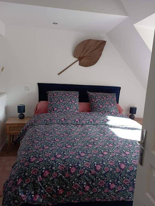 1 Chambre lit double dans petite maison indépendante, au calme in Seine-Port, Seine-et-Marne