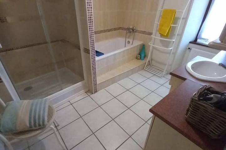 Location de vacances pour 6 personnes, avec jardin et terrasse, animaux acceptés à Le Champ-Saint-Père - 3