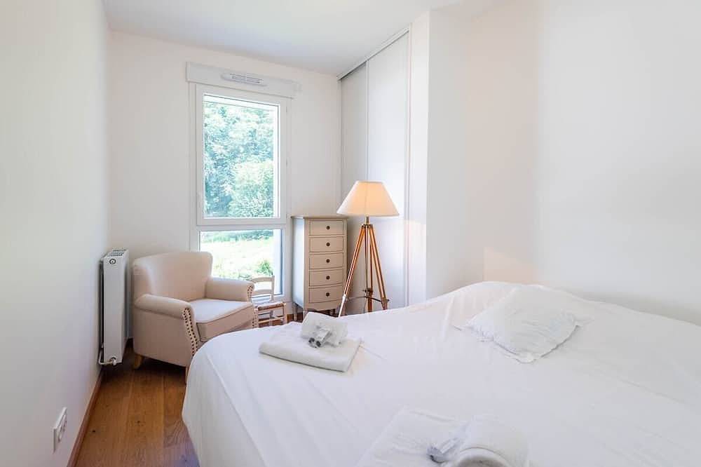 Entire apartment, Apartment-Private Bathroom-Apartment in Aix-les-Bains, Chambéry region