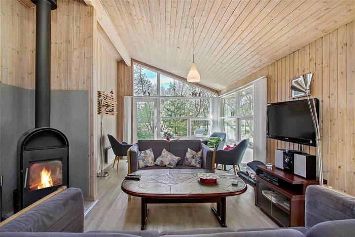Ferienhaus für 8 Personen, mit Terrasse und Sauna sowie Whirlpool in Thorup Strand - 2