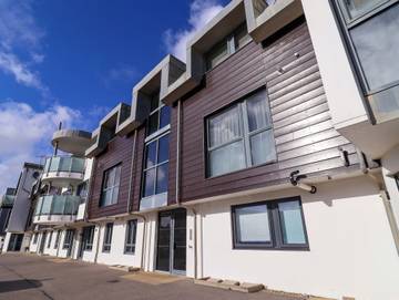 Holiday Rental for 4 People in West Bay, Jurassic Coast, Photo 1
