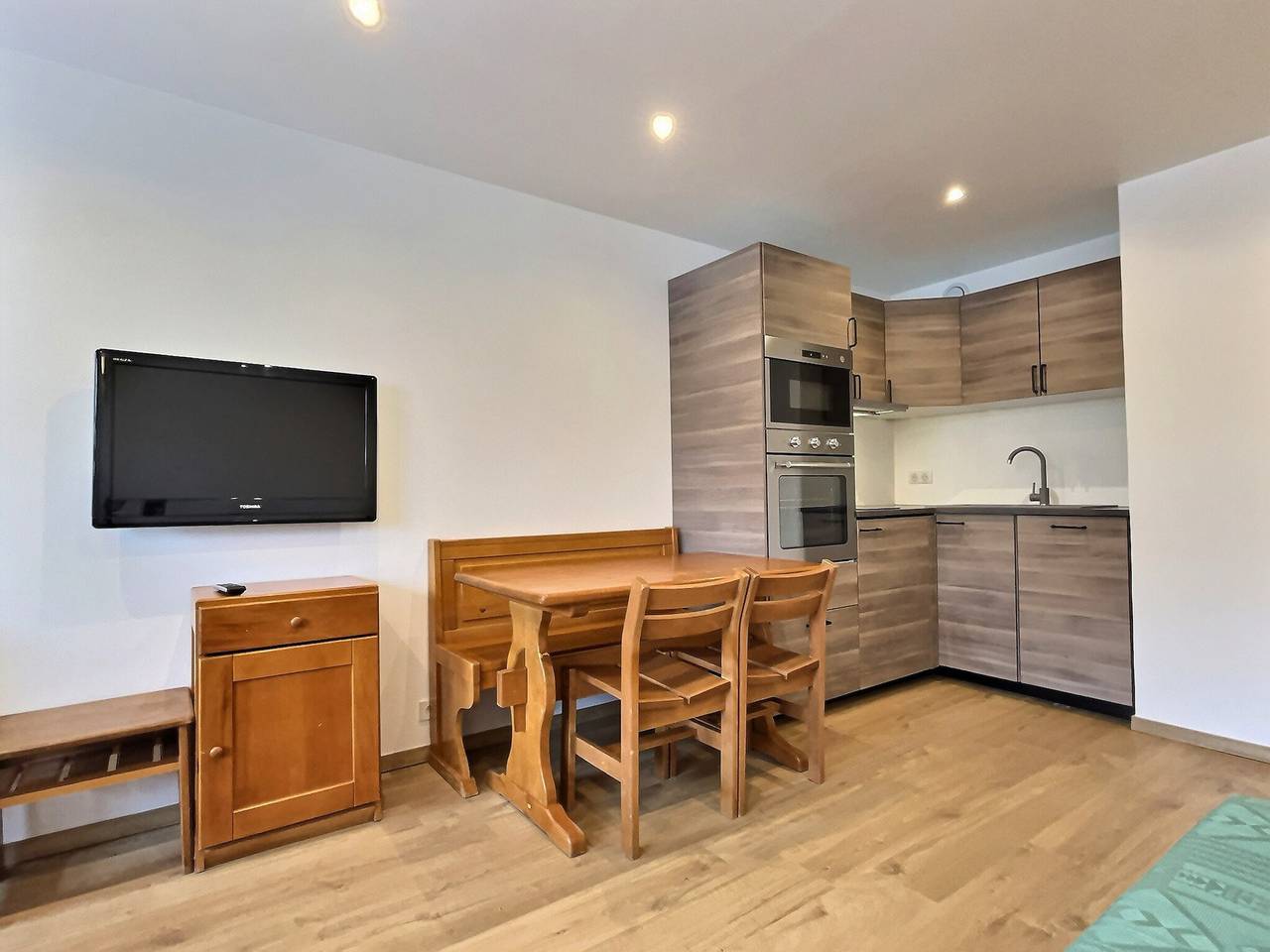 Appartement entier, Appart 2 pièces 4 pers à 450m des pistes avec balcon, Tv et animaux admis in Val-d'Isère, Parc National de la Vanoise