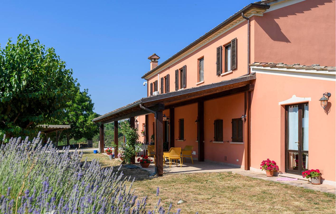 Ferienhaus für 12 Personen mit Garten in Urbania, Valle del Metauro