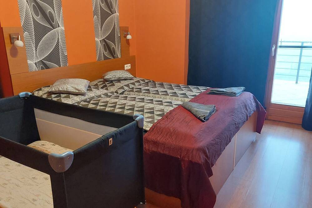 Ferienhaus, Innenpool, Aussenpool, Kinderpool, Jacuzzi, Klimaanlage, Sauna in Siofok, Siófok und Umgebung