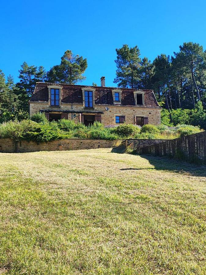 Location de vacances pour 2 personnes, avec jardin et vue ainsi que piscine et terrasse à Paunat - 3