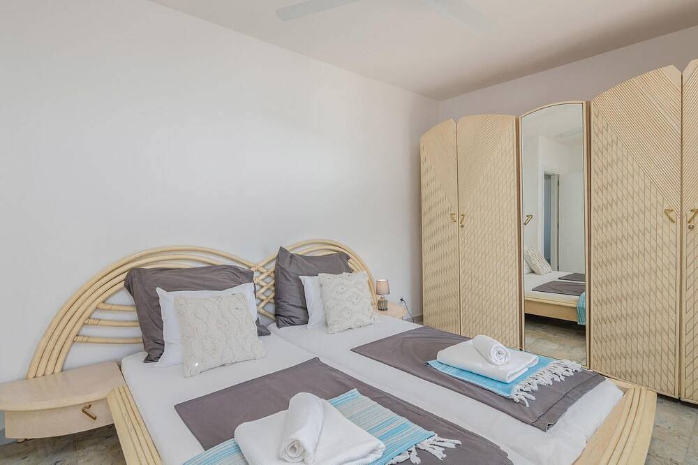 Acomodações de 3 quarto em Njivice in Njivice, Krk