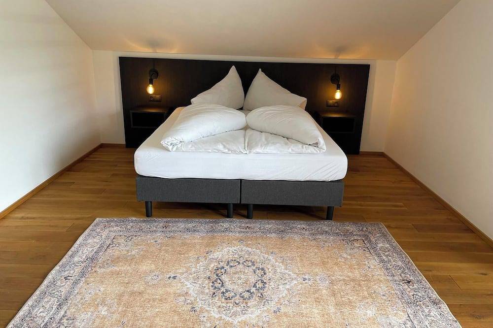 Appartment with stunning views of Lake Wörthersee in Schiefling am See, Klagenfurt-Land