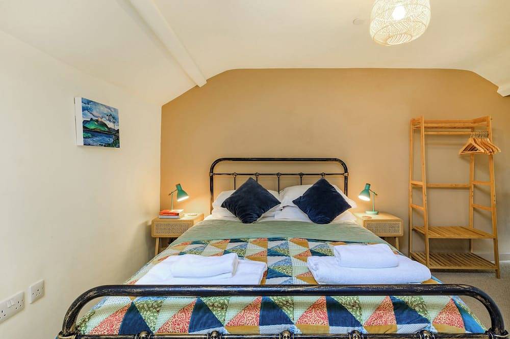 Coach House in Burton Bradstock, Dorset