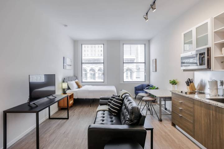 Loft for 2 people, with yard and terrace, with pets in Cincinnati