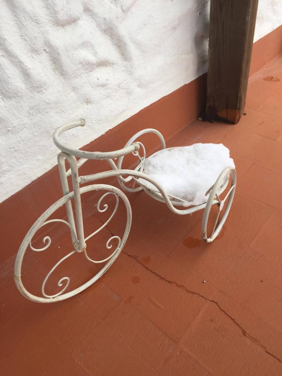 Hostal Posada El Parral – Piscine privée et restaurant au cœur de la Sierra de Cádiz in Benaocaz, Pueblos Blancos
