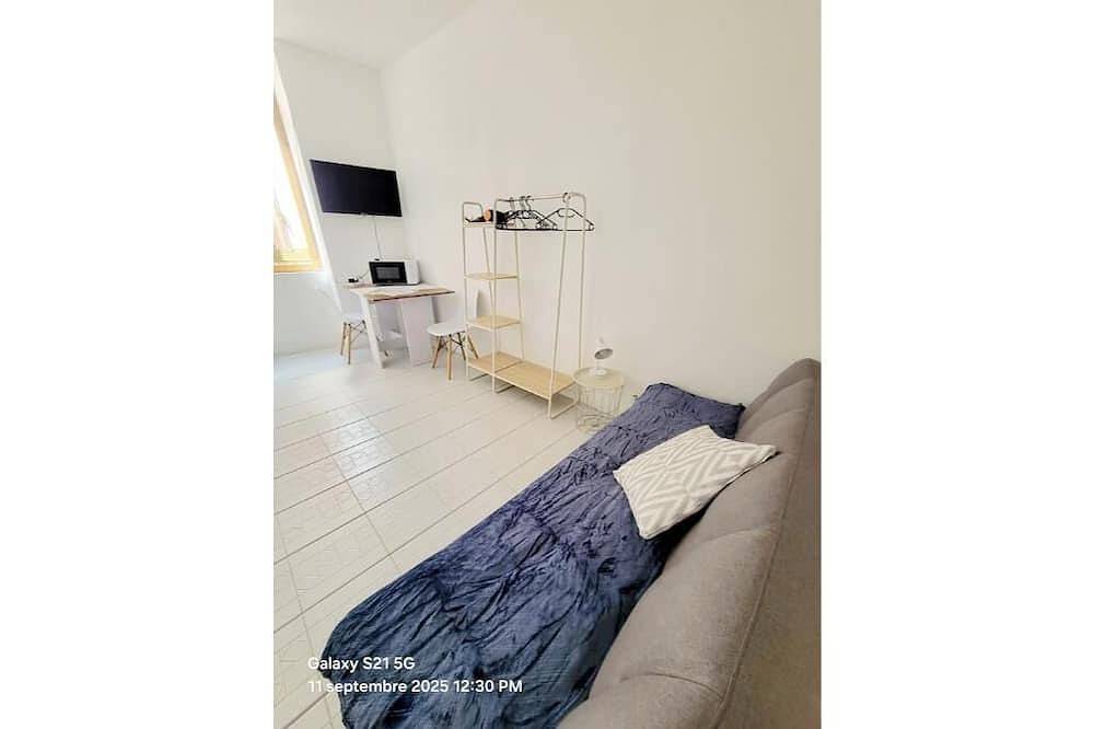 Appartement entier, Studio 1.. in Bédarieux, Région de Béziers