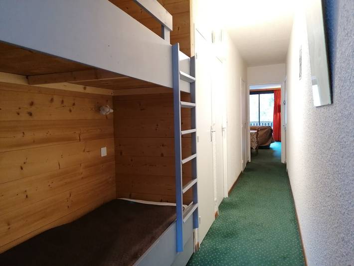 Apartamento entero, Amplio apartamento renovado, sur, cerca de pistas, balcón, 6 personas, en Pra Loup in Pra-Loup, Uvernet-Fours