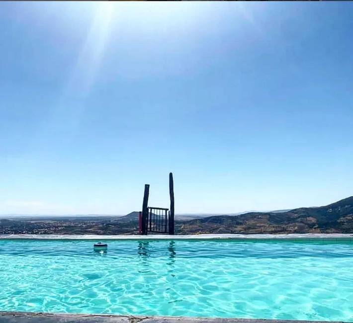 Ferienhaus für 6 Personen, mit Terrasse und Garten sowie Pool - 1