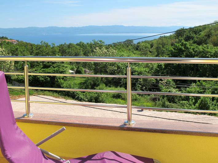 Ferienwohnung für 4 Personen, mit Terrasse und Garten in Moscenicka Draga