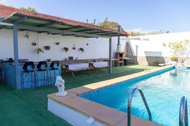 Casa de vacaciones para 8 personas, con piscina y jardín - 1
