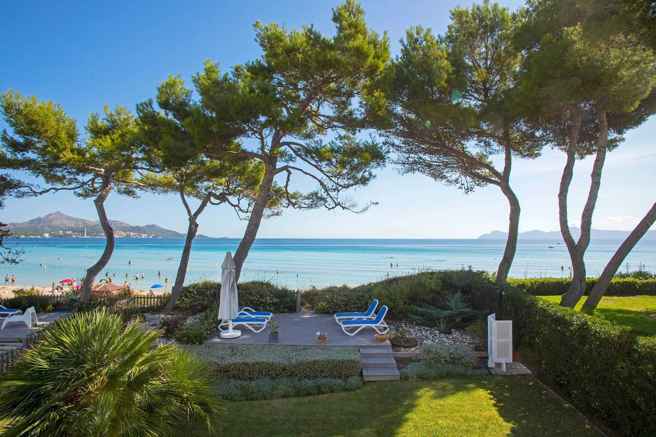 Charming seaside villa in Muro 220 m² in Playa de Muro, Muro