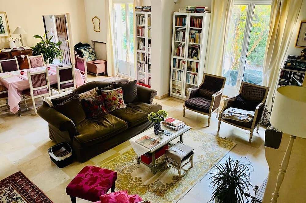 Schönes Zuhause in der Natur in Vence, Mittelmeerküste (Frankreich)