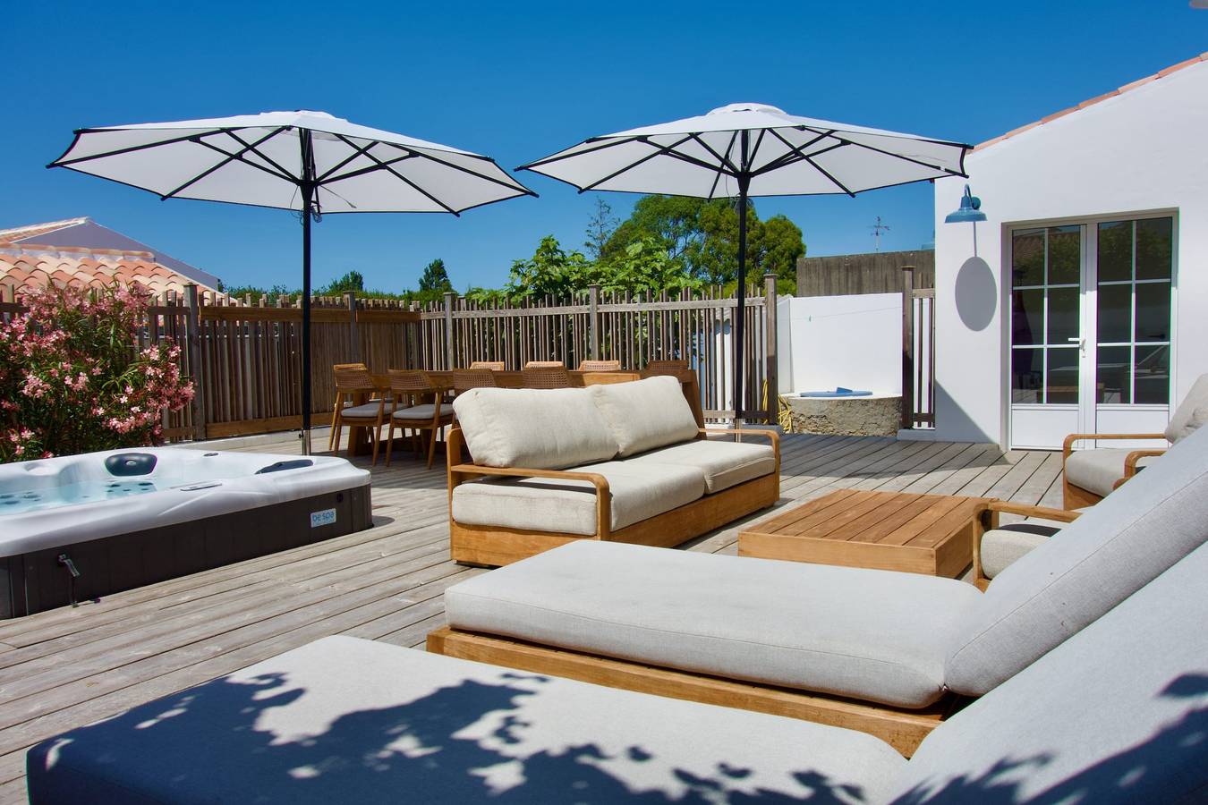 Villa Ker Tesson: Spa, Charm, Sleeps 10, Port-Joinville (Île d'Yeu) in L'Île-d'Yeu, Vandea