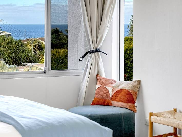 Apartamento entero, Refugio costero de 2 dormitorios con piscina junto a Sunshine Beach in Sunshine Beach, Noosa Shire