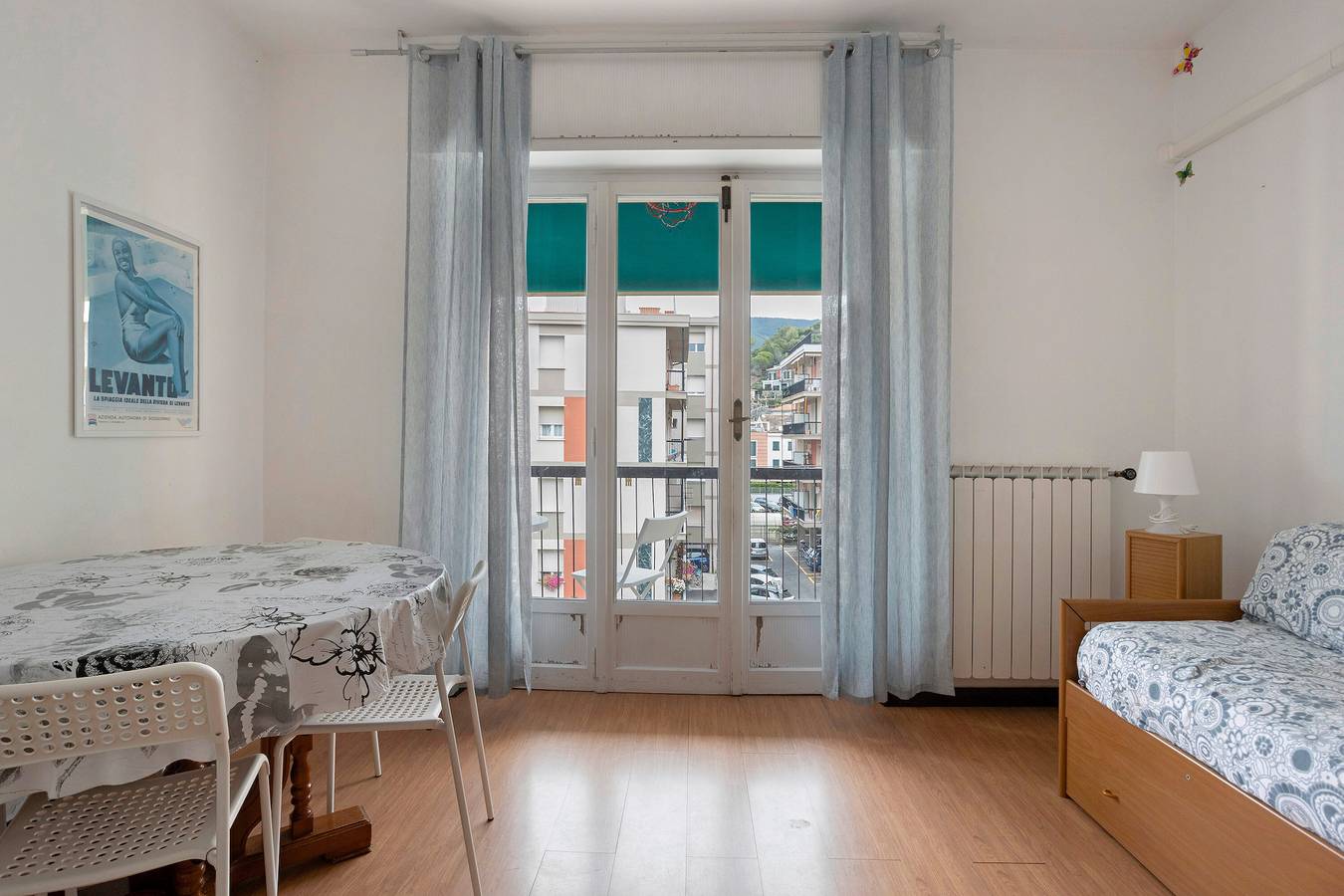 Entire apartment, Apartment 'Porta Delle Terre' with Balcony and Wi-Fi in Levanto, Levanto Municipality