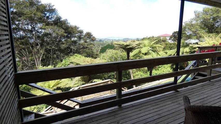 Holiday rental for 4 people, with balcony in Auckland