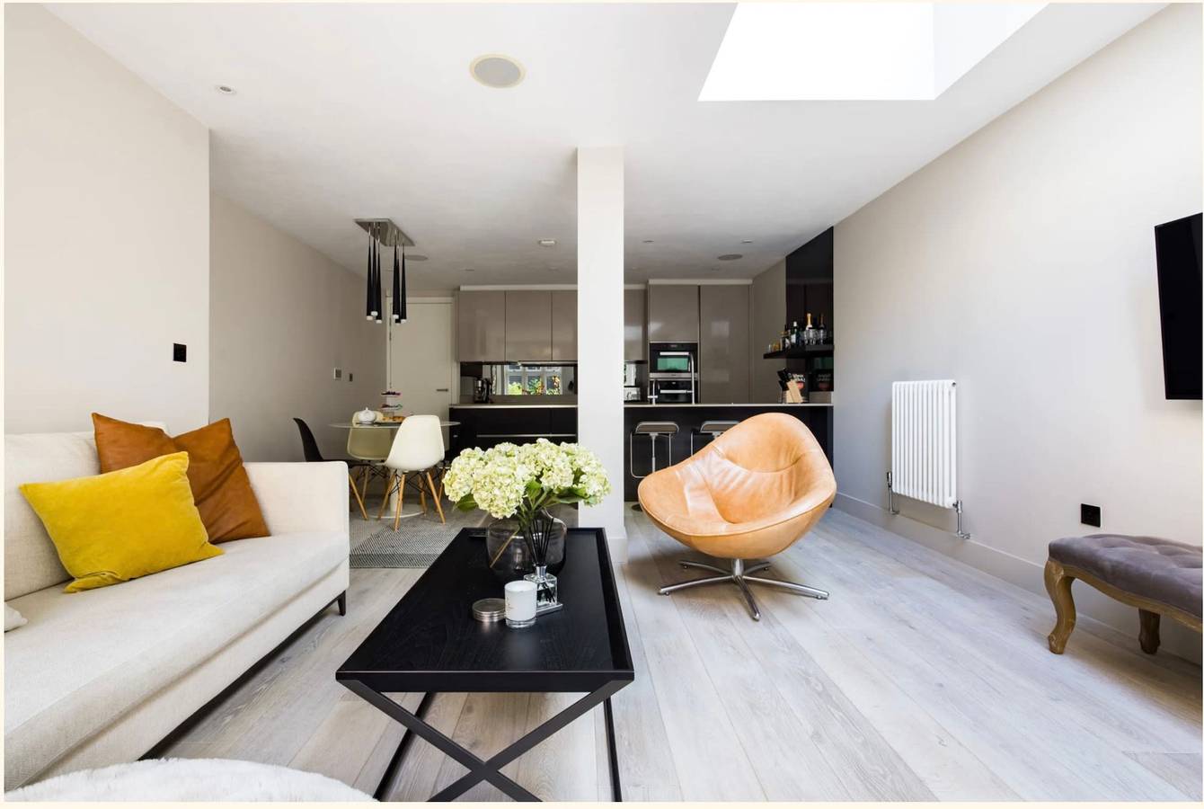 Entire apartment, The English Gentleman  Hampstead Heath - by Out of Office Lifestyle in Camden, London