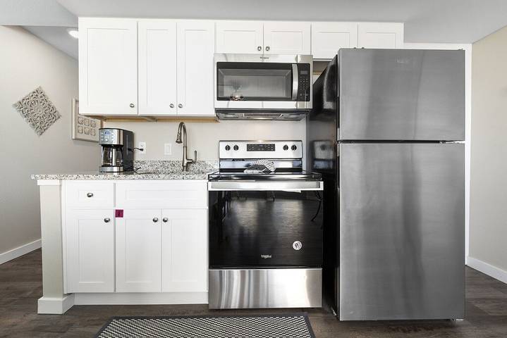 Vacation rental for 2 people, with balcony and hot tub as well as pool in Port Aransas