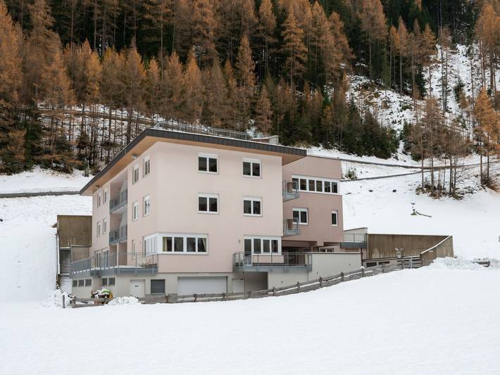 Ferienwohnung für 5 Personen, mit Balkon und Terrasse sowie Garten in Zwieselstein
