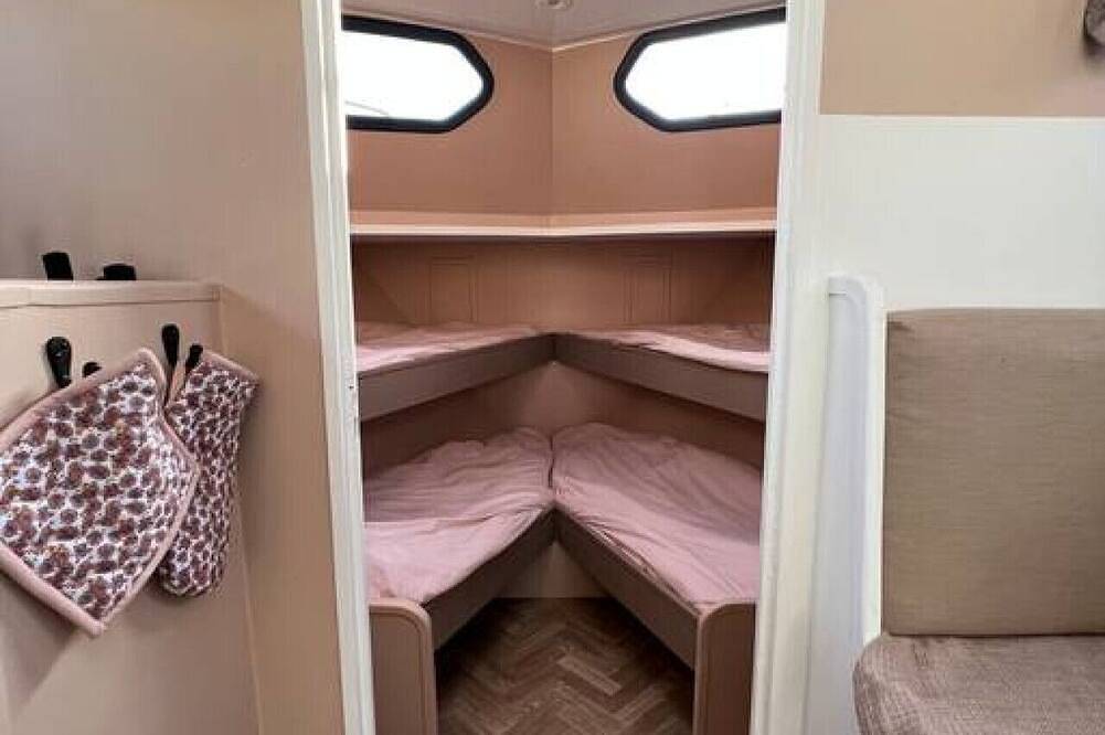 New - Little Ibiza - on a Lake near Amsterdam in Vinkeveen, Groene Hart