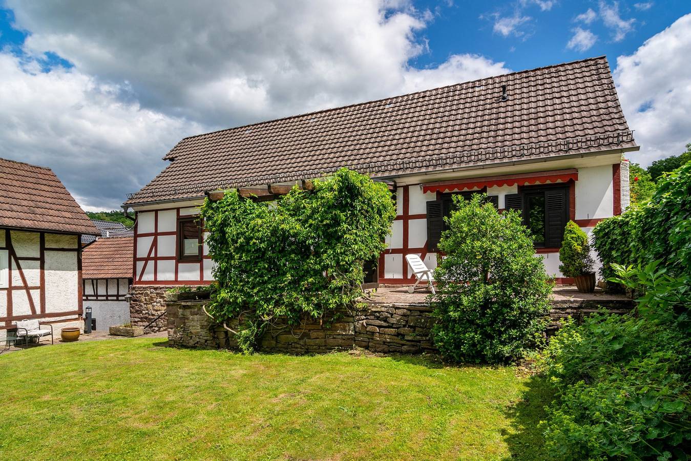 Ferienhaus 'Am Ritzberg' mit privater Terrasse, Gemeinschaftsgarten und Sauna in Beverungen, Kreis Höxter