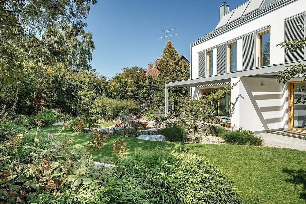 Ganze Wohnung, Wohnen in der modernen \"Villa Kunterbunt\" in Puchheim, Oberbayern
