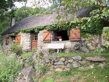 Gîte pour 4 personnes, avec jardin à Vier-Bordes