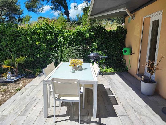Location de vacances pour 6 personnes, avec terrasse et jardin à la La Ciotat - 3