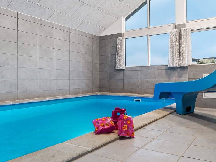 Ferienhaus für 18 Personen, mit Terrasse und Pool, kinderfreundlich in Olpenitz - 3