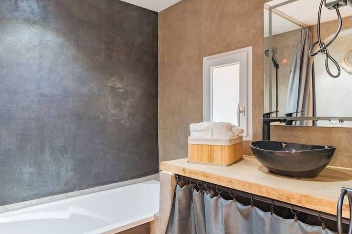 Maison d’hôte pour 2 personnes, avec piscine et jardin à Roussillon - 3