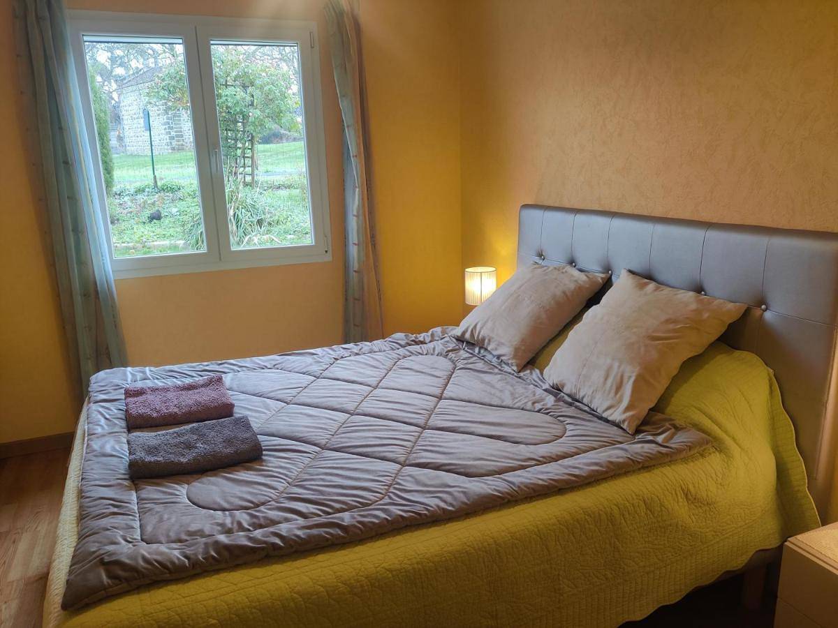 Chambre dans une maison in Chassagnes (Haute-Loire), Parc Naturel Régional Livradois-Forez