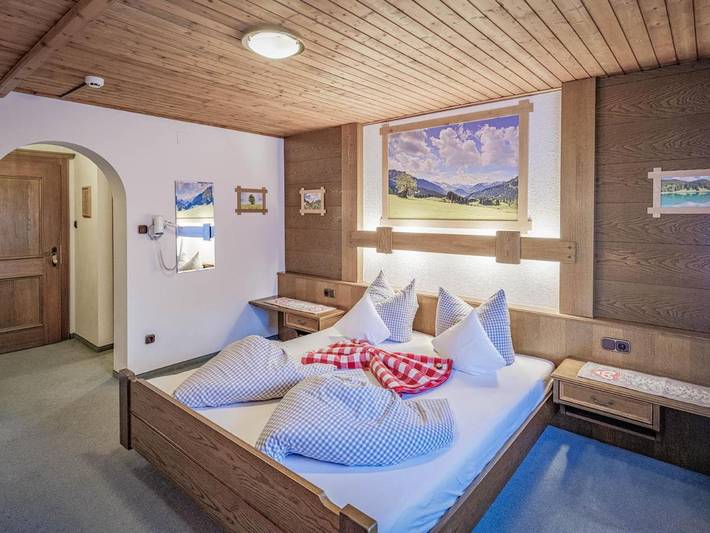 Ferienhaus für 4 Personen, mit Sauna und Ausblick sowie Garten in Grän - 2