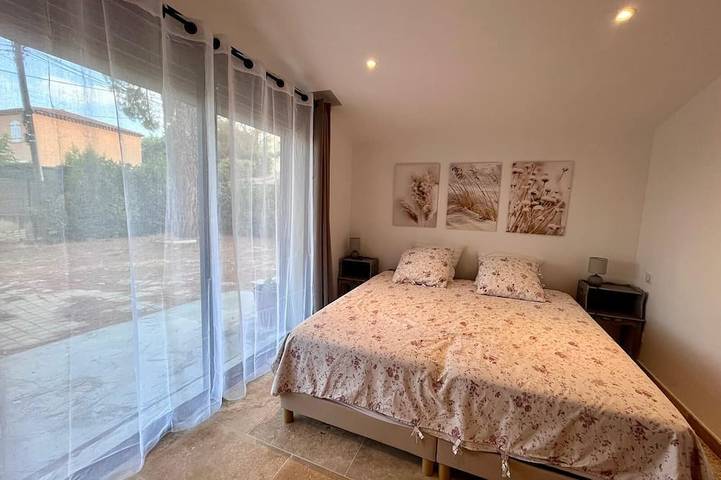 Appartement entier, T2 avec piscine et jardin - entre Aix en Provence et Luberon -  idéal famille ! in Pertuis, Parc naturel régional du Luberon