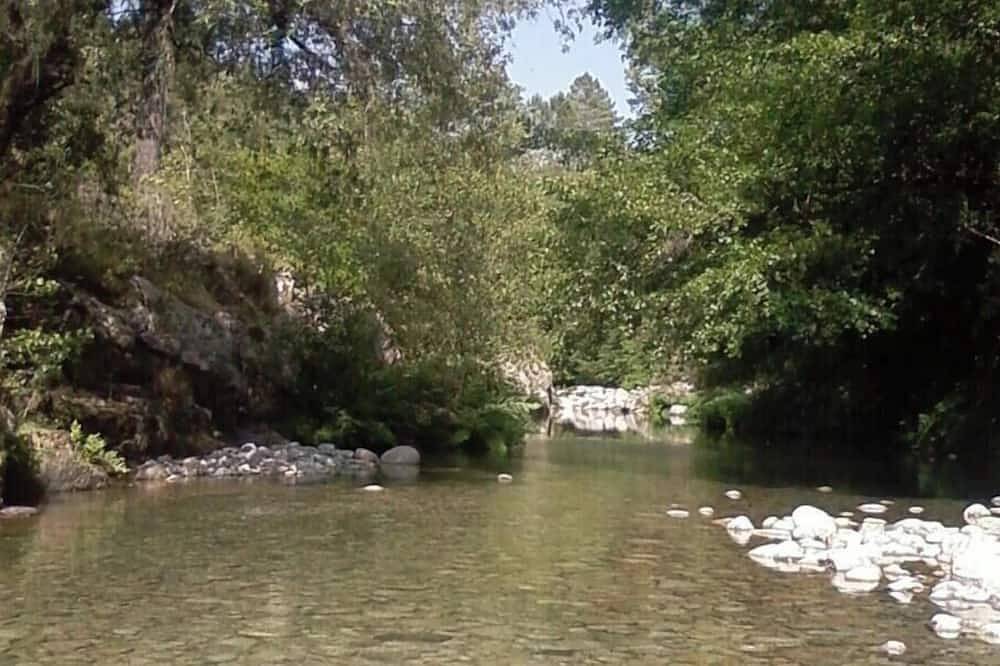Chalet jardin entre randonnée maquis baignade in Poggiolo, Parc naturel régional de Corse