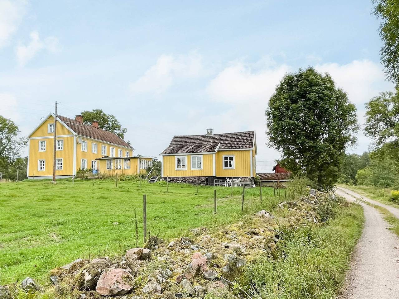 Charmig stuga vid sjön i Torsebo in Hultsfred