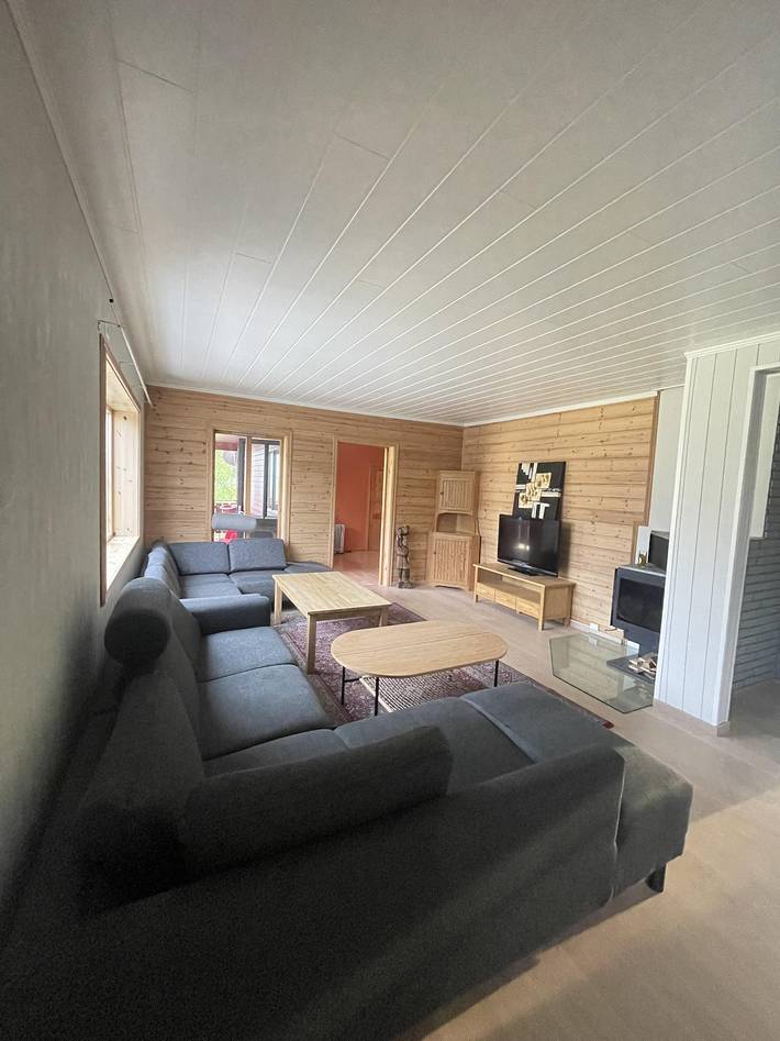 Ferienwohnung für 10 Personen, mit Meerblick und Balkon sowie Terrasse und Garten in Tromsø